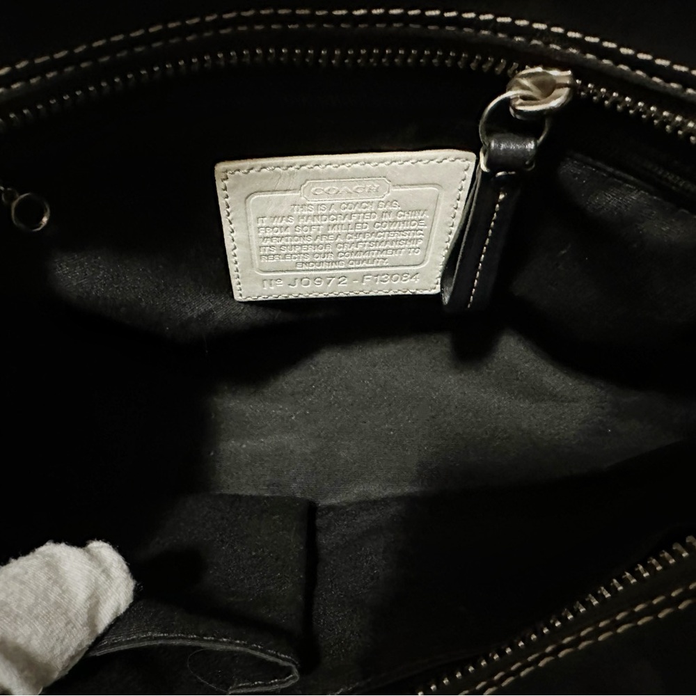 Vintage Y2K Coach tote handbag shoulder bag, Black and Cream Satchel 2009 years - Picture 12 of 17